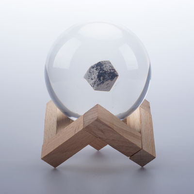 Artisanat en résine Meteorite cadeau boule spatiale cadeau sphère cristalline claire de 80 mm