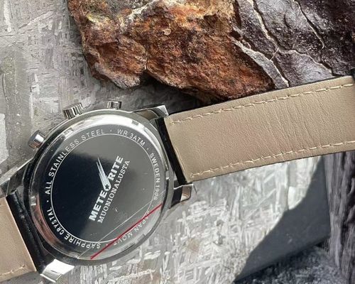 Sport style Mens Meteorite Watch 30mm Meteorite Disque pistolet plaqué cristal de saphir